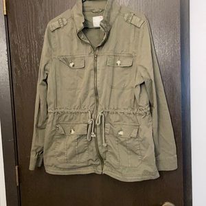 Dark green light weight Mudd jacket, in good condition